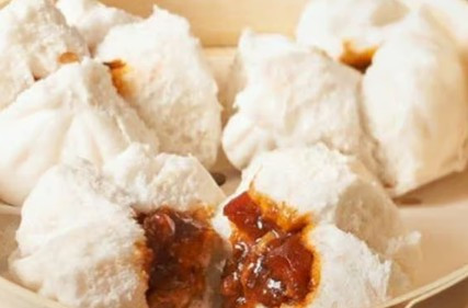 Steamed BBQ Pork Buns 叉燒包