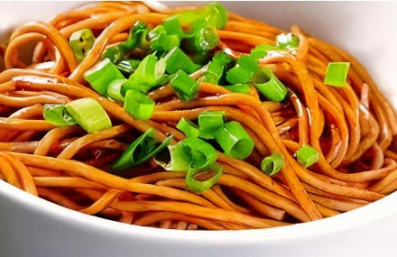 Noodles and Spring Onion